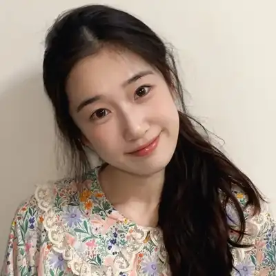 卢亮美